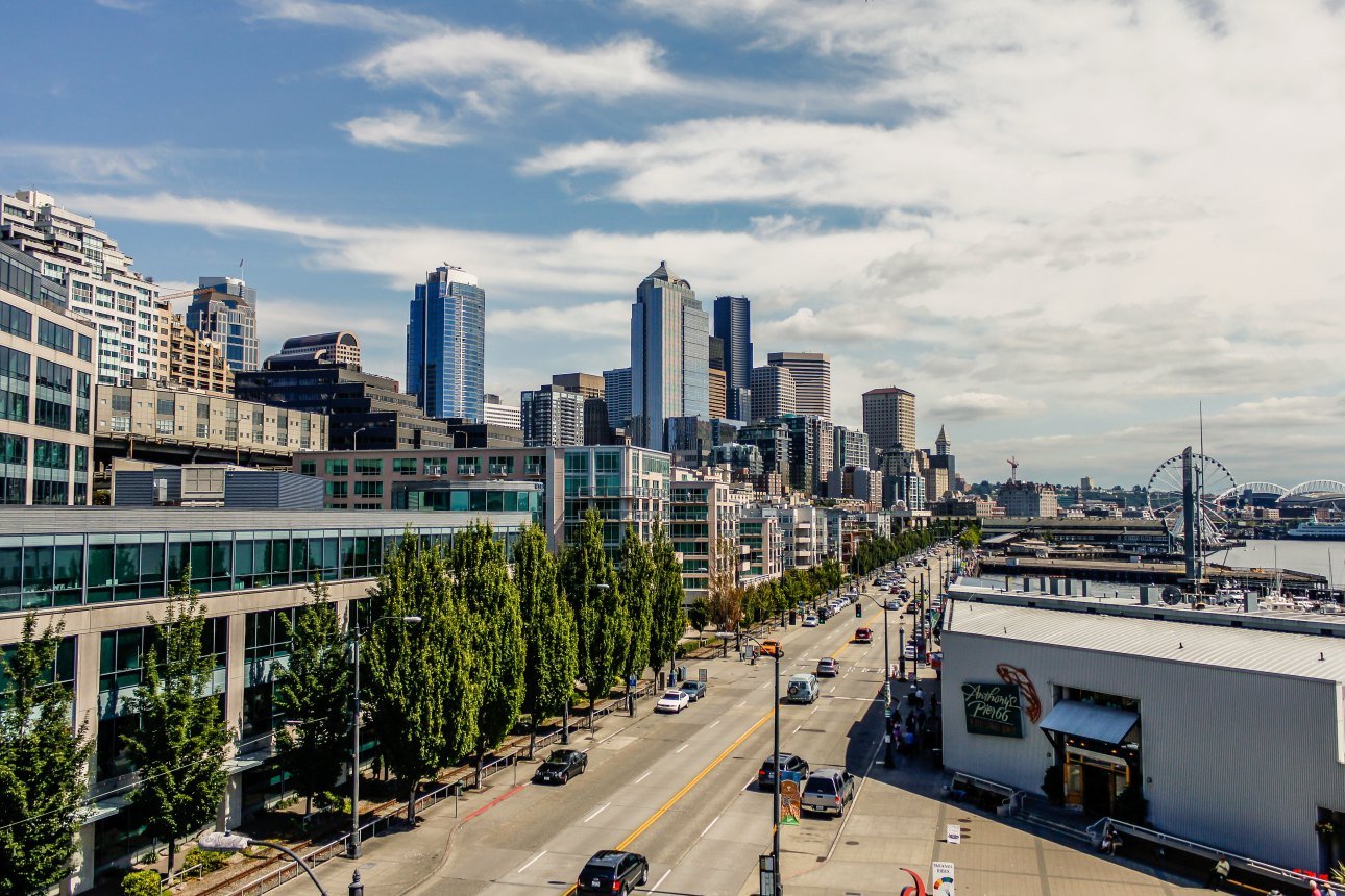 Seattle Drivers Now Required to Put Down Their Phone While Driving